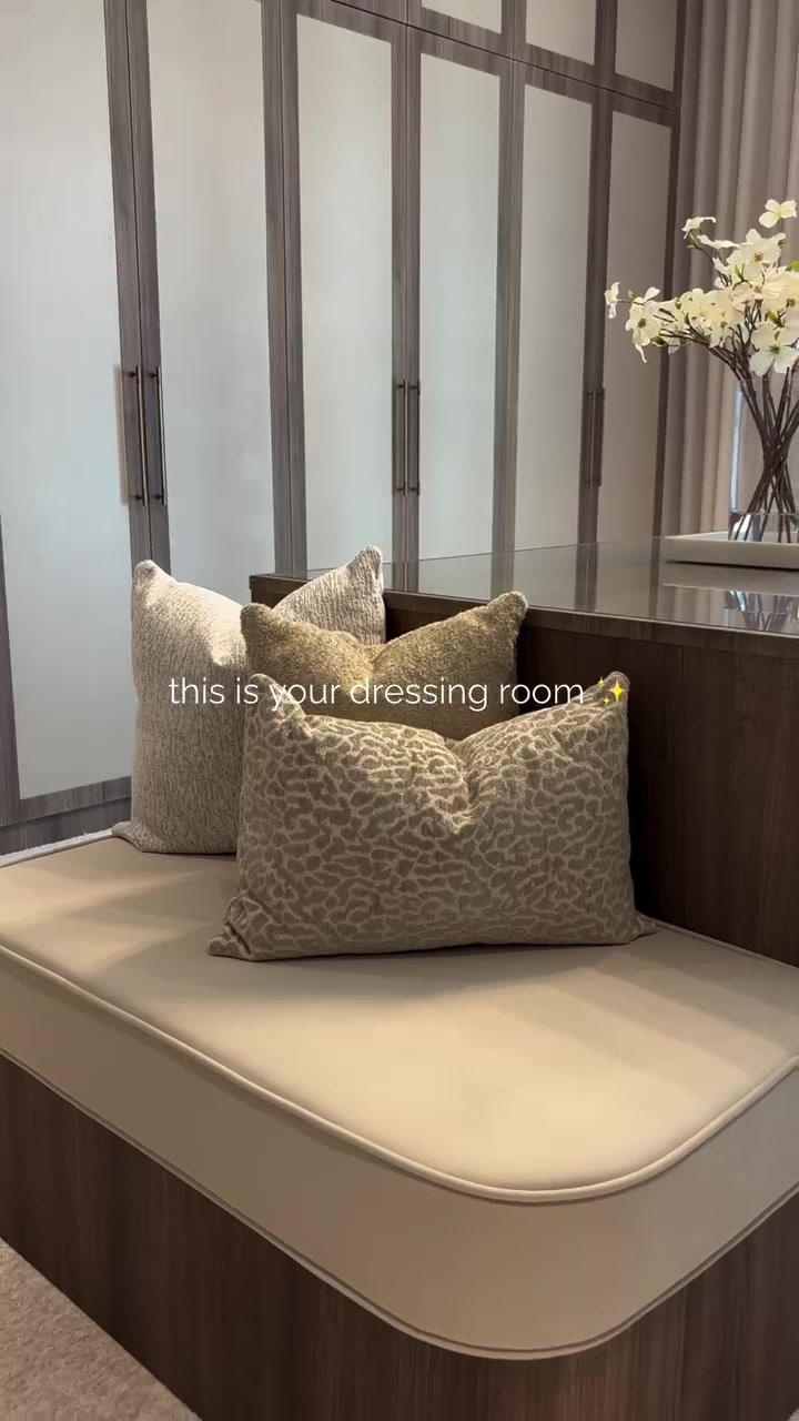 Dressing room 🩶 #interiordesign #dressing #dressingroom #new_trending #fypシ゚ 
