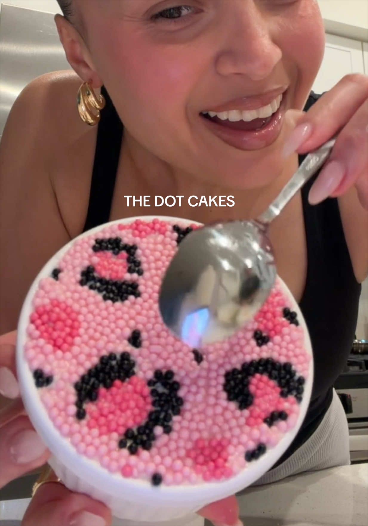 DIY: THE DOT CAKES 🧁 products used -  @Funfetti confetti cake box  Vanilla cream  PME cake sprinkles from @Michaels Stores  #dotcakes #cake #baking 