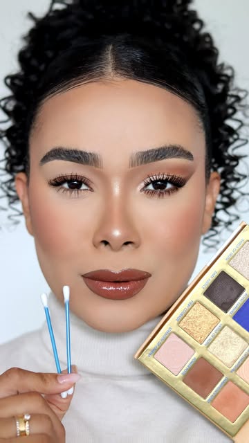 Se você tem pálpebra caída, precisa testar essa técnica de make. 🤎✨🤏🏽

#makeuptutorial #makeupideas #beauty #makeuptutorial #eyemakeuptutorial