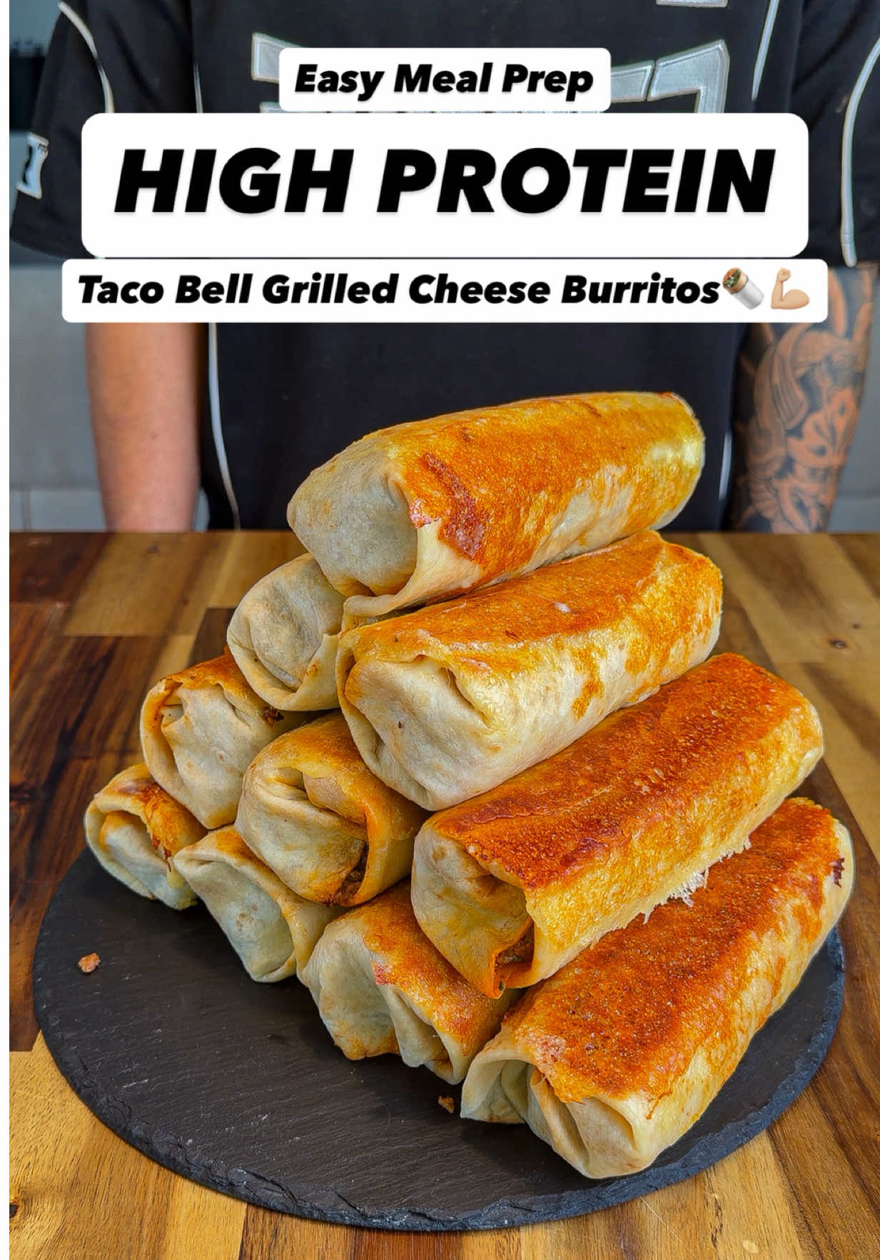 High Protein Taco Bell Grilled Cheese Burrito🌯🧀 Easy 55g Protein Meal Prep💪🏼 (Macros: Per Burrito - 10 Total) 663 Calories 60.4gC | 23gF | 55gP Don’t forget to check out my full collection with over 280 high protein recipes lN MY BlO👨🏻‍🍳📚 Ingredients: (Rice - can be substituted for spanish style store bought minute rice) 400g Washed Uncooked White Rice (approximately 1.2KG cooked weight) 150g Tomato Passata/Purée 150g Tomato Paste 750ml Beef Broth  4 Diced Garlic Cloves 1.5 Tsp Chicken Stock Powder, 1 Tsp Black Pepper, 1 Tsp Onion Powder, 1/2 Tsp Cumin Ingredients: (Beef) 1.5KG Extra Lean Beef Mince 1/2 Diced Brown Onion 1 Packet Low Sodium Taco Seasoning 2 - 4 Tsp Chipotle Paste (La Costena Chipotle In Adobo Sauce - add more or less depending on your spice tolerance) 100g Tomato Paste & 100g Tomato Passata/Purée Cilantro/Coriander 1/2 Squeezed Lime Per Burrito:  10 Warm Tortillas (Misssion Carb Balance Tortillas) Equally Distribute Rice (120g rice per burrito) Equally Distribute Beef (150g beef per burrito) 35g Nacho Cheese Sauce (Rico’s Gourmet) 45g Low Fat Greek Yoghurt or Low Fat Sour Cream 30g Light Sriracha Mayonnaise Cilantro/Coriander 25g Light Grated Cheddar Cheese (Per Burrito - Bega 50% Less Fat Grated Cheese) #tacobell #easyrecipe #highprotein #healthyrecipes #mealprep
