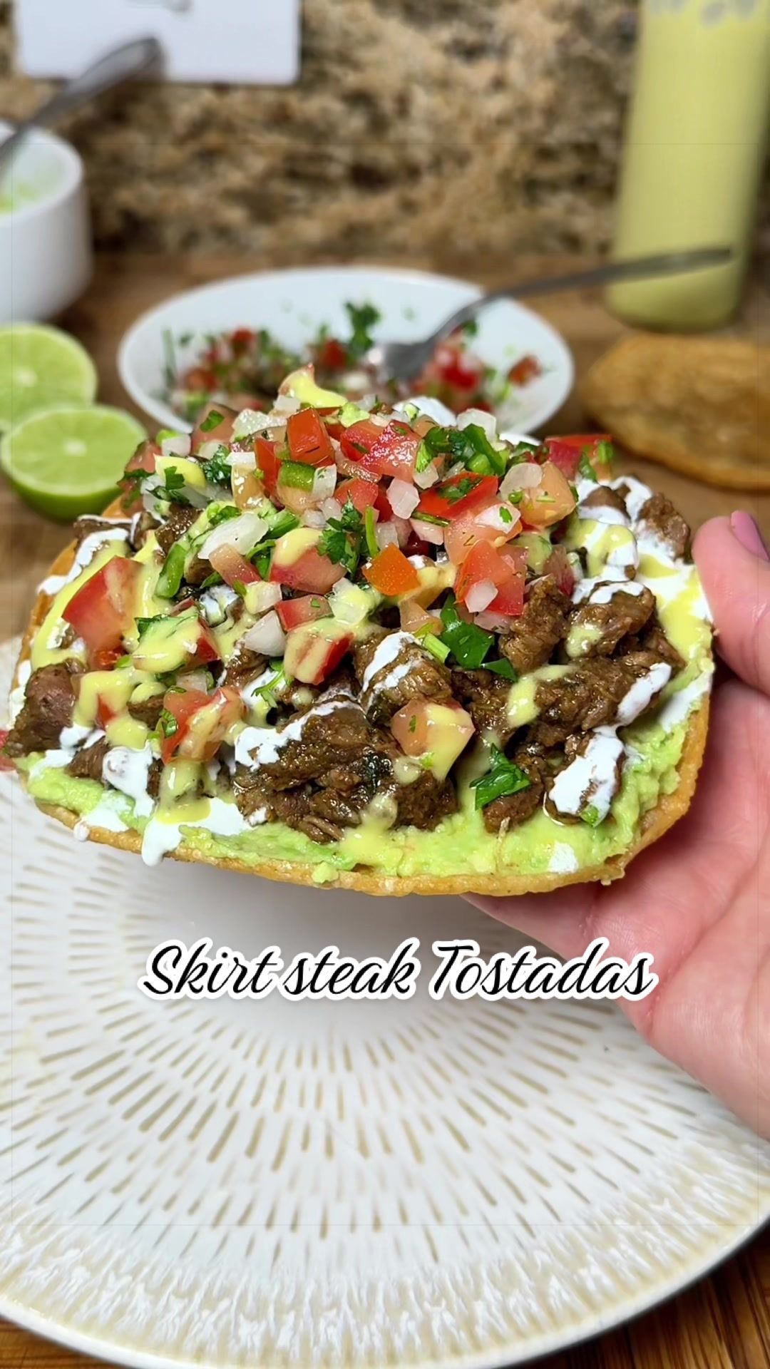 Cook with me! Tostadas de Carne - Skirt steak tostadas - Easy homecooked meal ❤️ @Spanglish Asadero #easyrecipe#tostadas#easydinner#foodie#TikTokCreatorSearchInsightsIncentive 