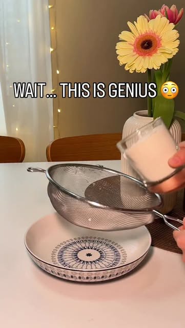 I can’t believe I didn’t know this sooner 😳
2 simple kitchen hacks that actually work!
Which one are you trying first?kitchenhack #lifehack #homehacks #cookingtips #kitchentips #foodhacks