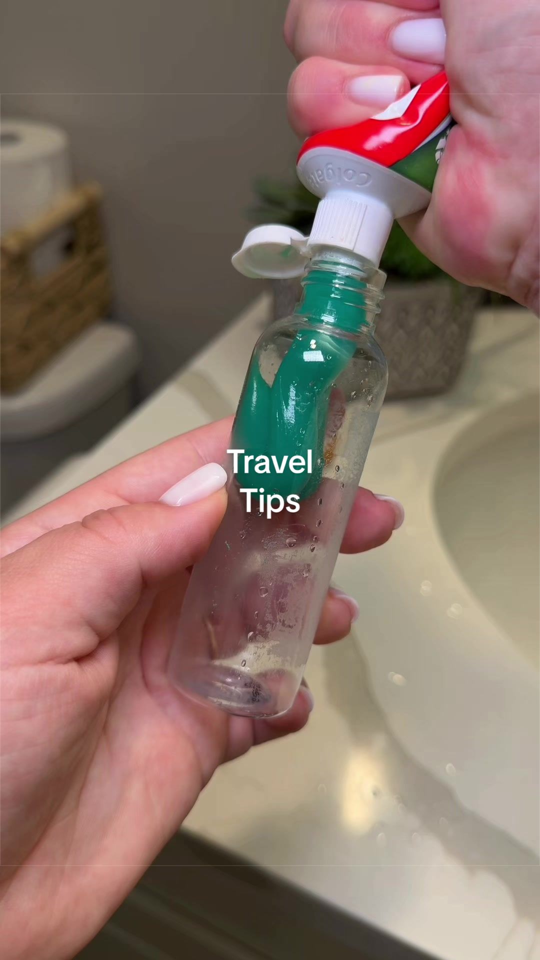 One travel hack everyone should know 🥹✨ #lifehack #traveltips #travelhacks #dental #useful 