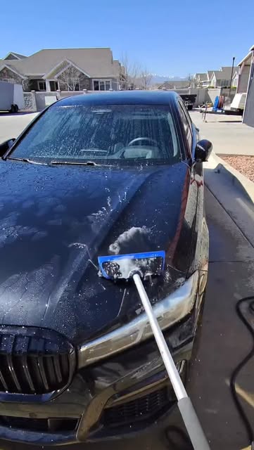 It was just a brush…😩
#startupjourney #youngentrepreneurs #cardealership #cardetailing #carwash