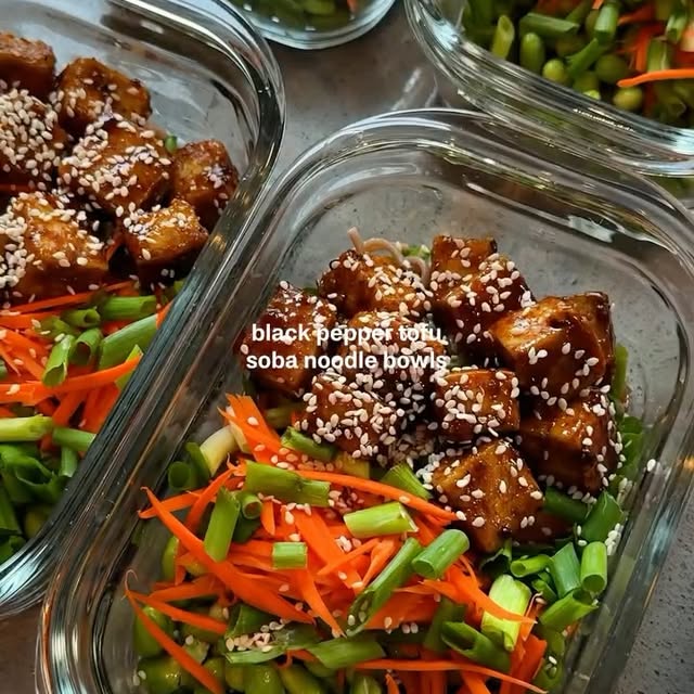 meal prep recipes I made in 2025 that I will definitely be making again in 2026 ‼️‼️ ✨

comment RECIPES for a link to all of them ✨

1. mediterranean inspired chickpea chopped salad 
2. mushroom & kale egg muffins 
3. black pepper tofu soba noodle bowls 
4. maple, sweet potato, & sage breakfast biscuits
5. crispy quinoa, peanut, & edamame salad
6. chocolate cherry mocha chia pudding 
7. sweet & spicy pork bowls
8. green veggie lemony orzo salad 

if you made one of these or any of my other recipes in 2025 THANK YOU!!!! can’t wait for more this year 💗

#mealprep #mealprepping #mealprepideas #easyhealthyrecipes #glutenfreerecipes