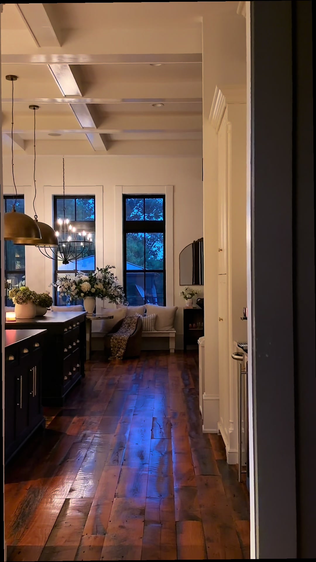 That cozy summer feeling. #homedecor #interiordesign #decor #cozyathome #homedesign 