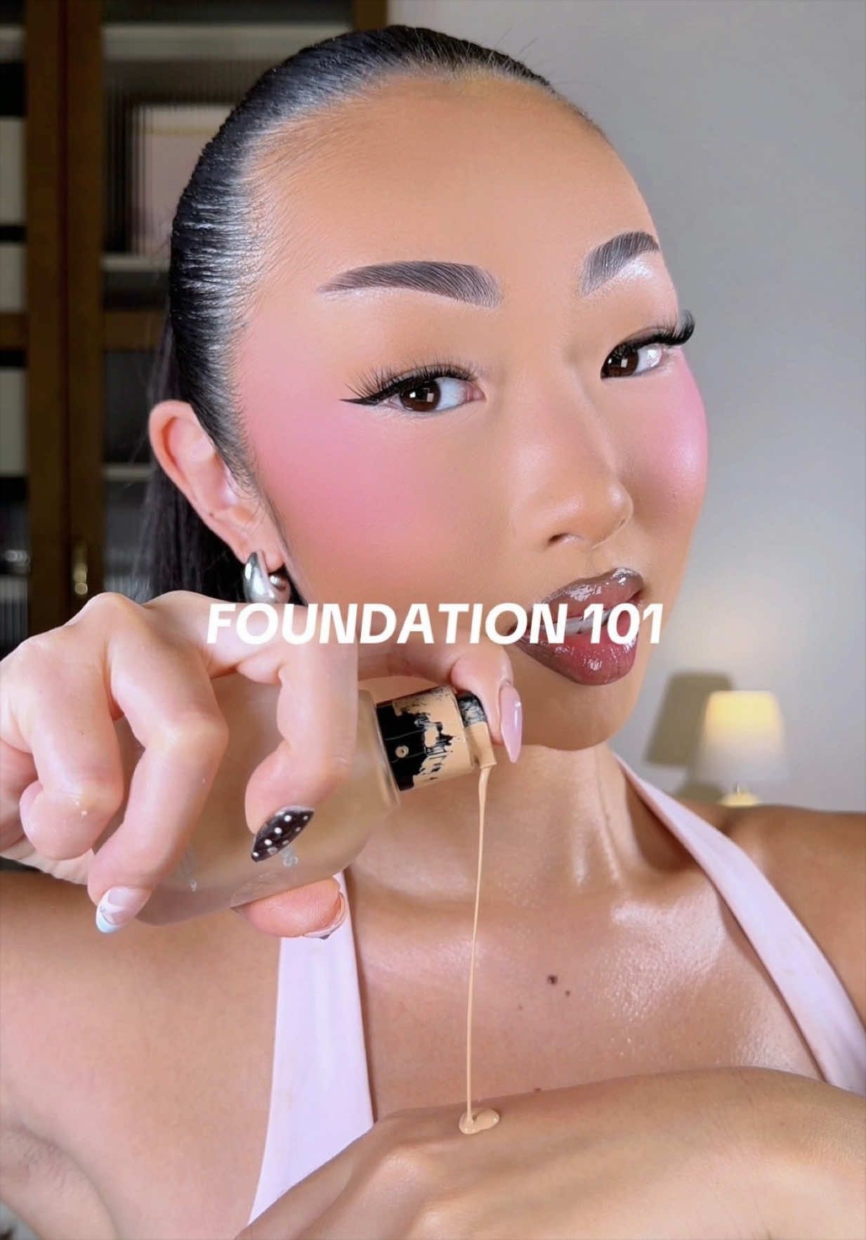 MAKEUP 101 how to PROPERLY apply foundation 👀 9/10 a cakey base isn’t from powder but foundation 🫠 I promise this routine will give you the most AIRBRUSHED looking base ✨ #makeuptutorial #makeuptips #makeuproutine #foundation #makeuphacks  