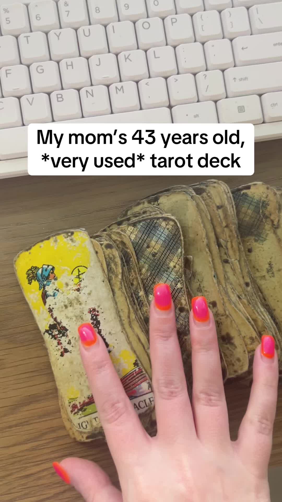 My mom’s old and very used tarot deck #tarot #tarotreading #tarotcards #tarotreader #tarottok 