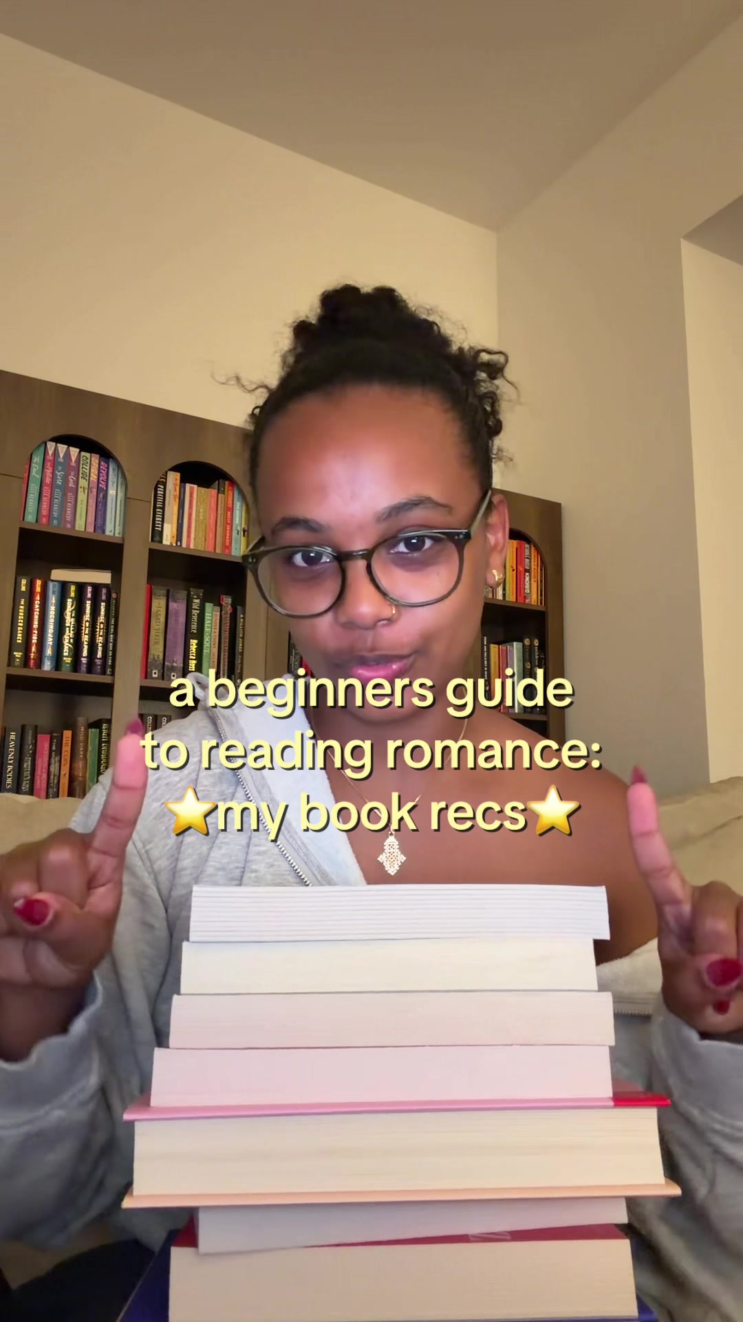 i’m really that person who will recommend a romance book to someone whether they like it or not ⭐️  #booktok #booktokrecommendations 
